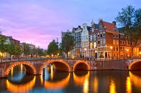 canals-canvas-and-contradictions-our-amsterdam-october